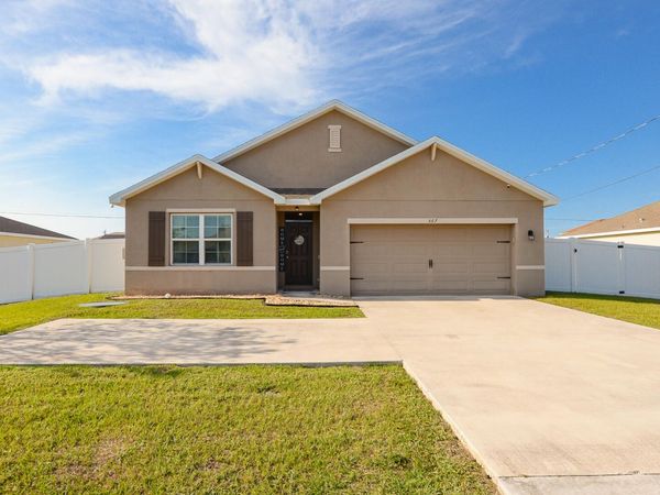 567 SW Paar Drive, Port St. Lucie, FL 34953