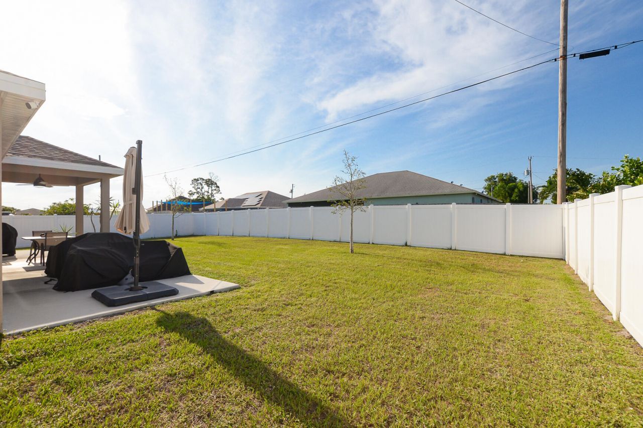 567 SW Paar Drive, Port Saint Lucie, FL 34953 Photo