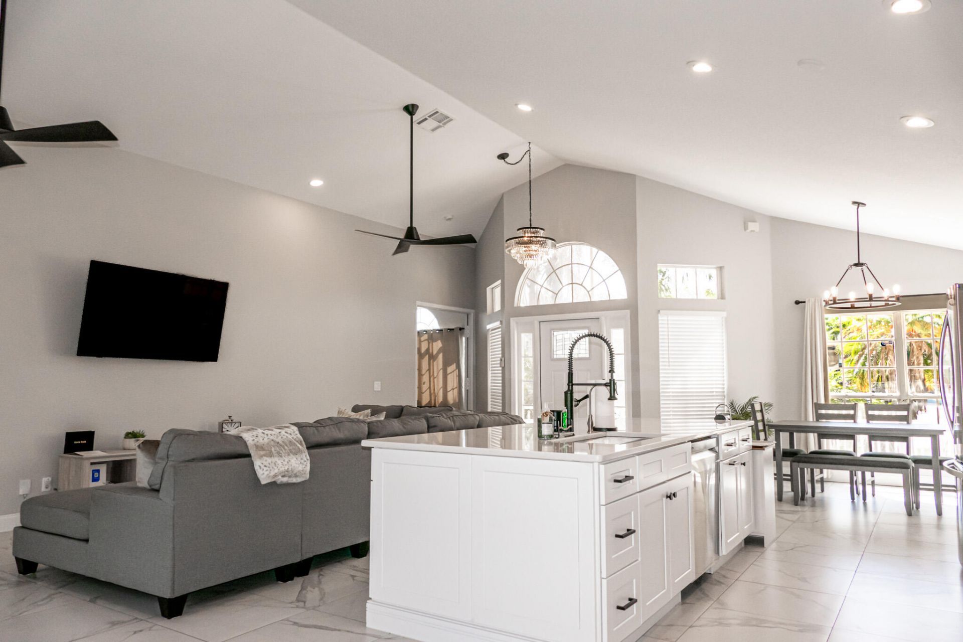 3502 SE Hyde Circle, Port Saint Lucie, FL 34984 Photo