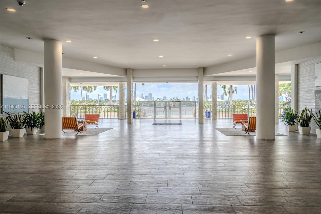 800 West Ave, Unit 946, Miami Beach, FL 33139 Photo