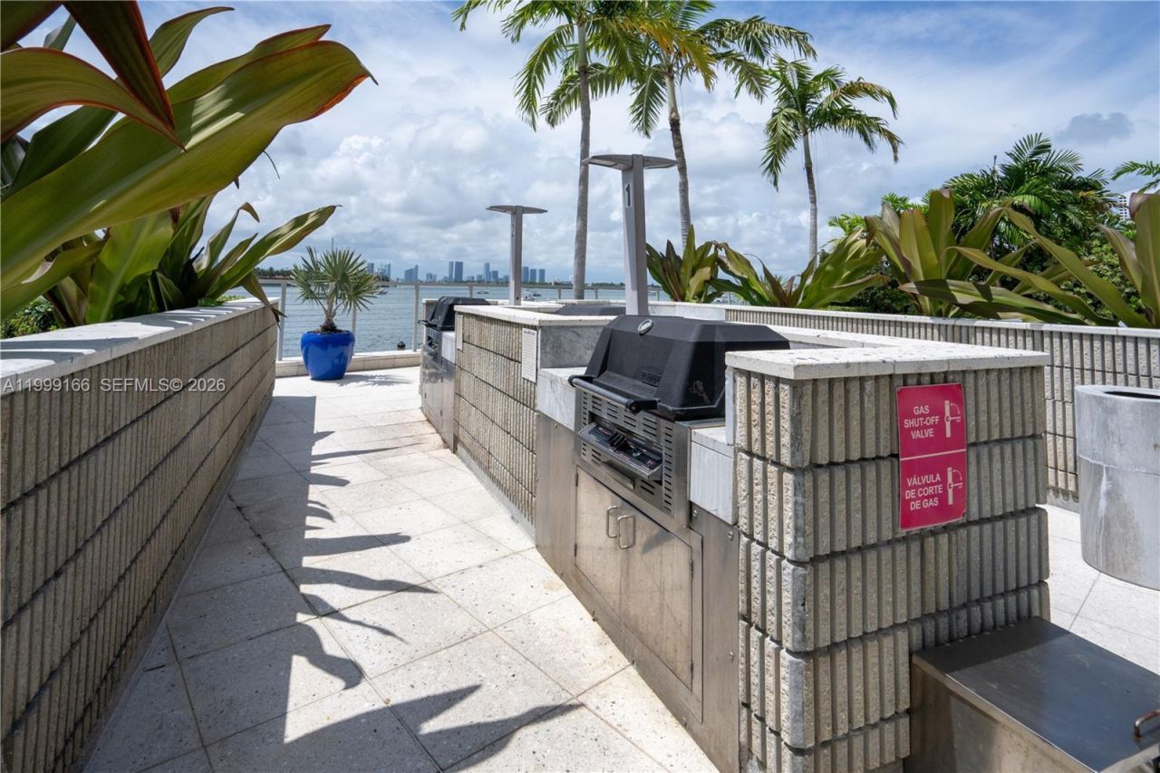 800 West Ave, Unit 946, Miami Beach, FL 33139 Photo