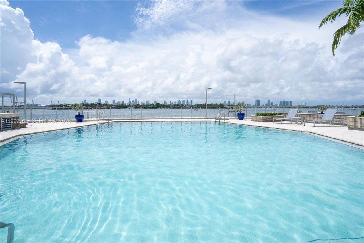 800 West Ave, Unit 946, Miami Beach, FL 33139 Photo
