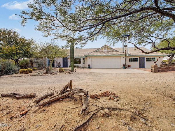 1340 E ROCK WREN Road, Wickenburg, AZ 85390