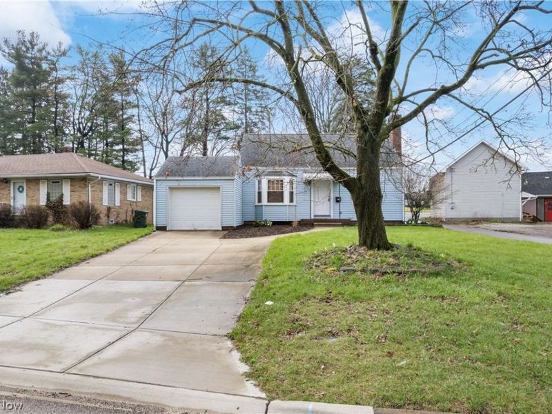 1722 39th Street NW, Canton, OH 44709 Photo 3