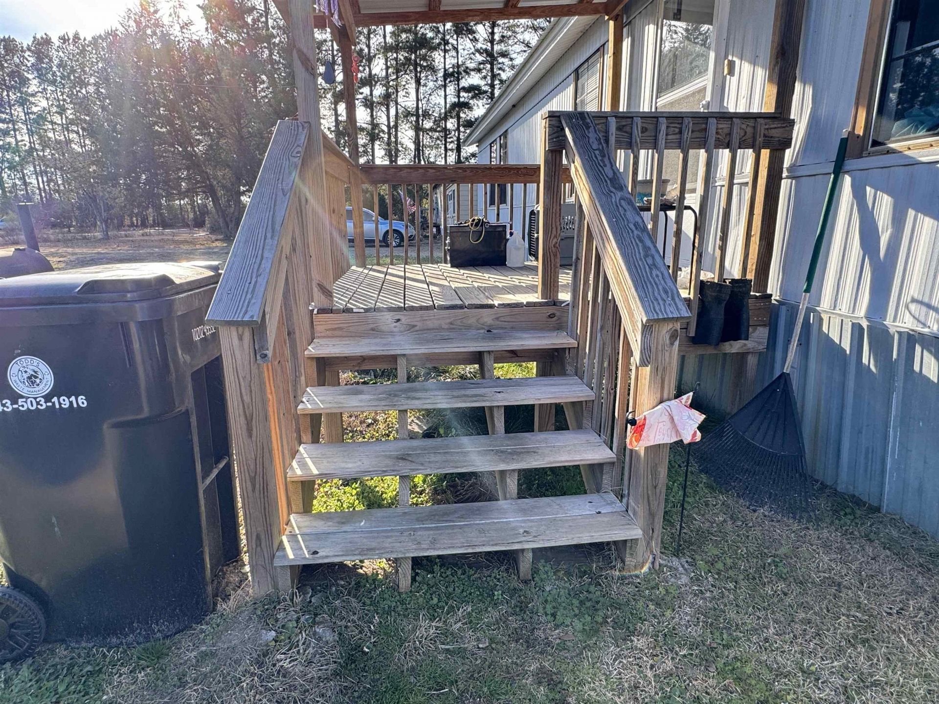 1212 Kingcrest Dr. Photo 11