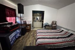 1212 Kingcrest Dr. photo 4