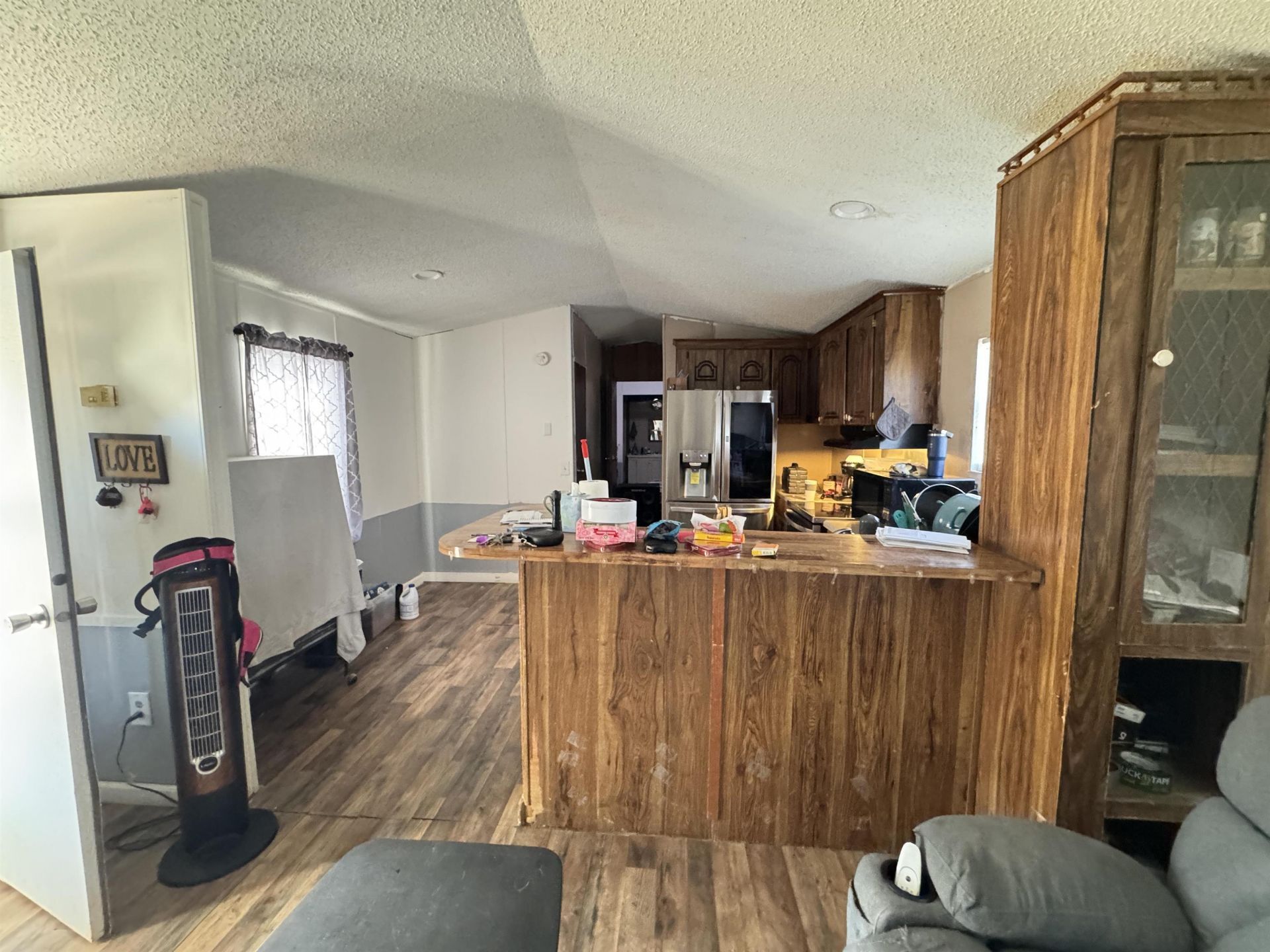 1212 Kingcrest Dr. Photo 5