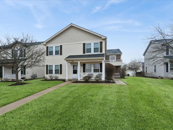 356 OGDEN FALLS Boulevard , Unit 356, Oswego, IL 60543