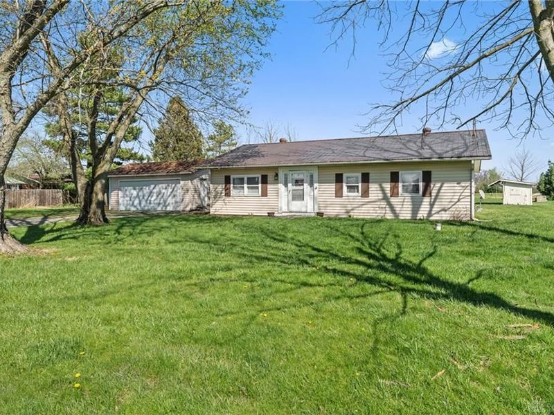 4766 Limrick Road, Springfield Township, OH 45502 Photo 2