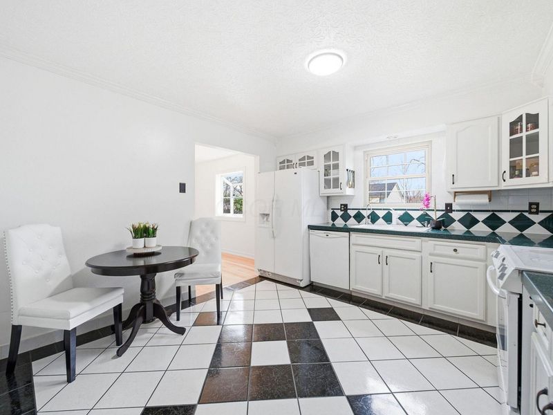 1992 Edmunds Court, Powell, OH 43065 Photo 12