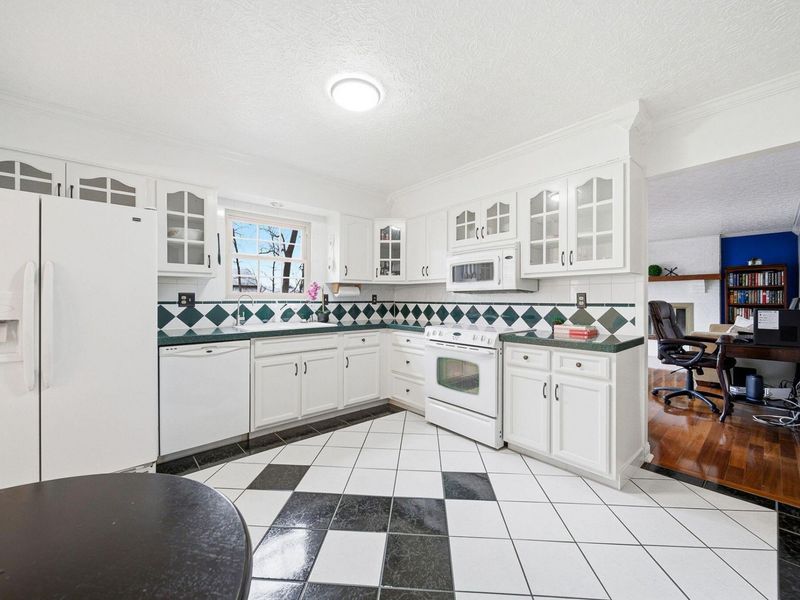 1992 Edmunds Court, Powell, OH 43065 Photo 13