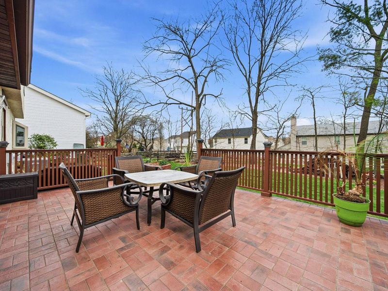 1992 Edmunds Court, Powell, OH 43065 Photo 4