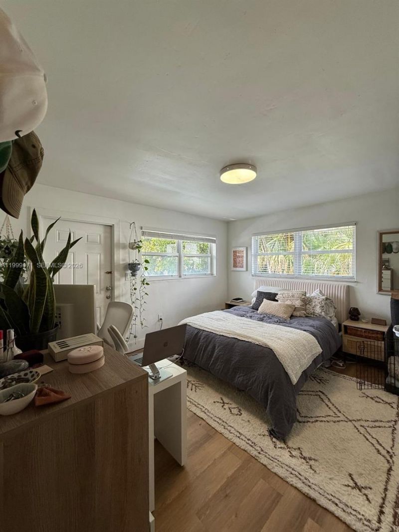 801 Meridian Ave, Unit 2D, Miami Beach, FL 33139 Photo