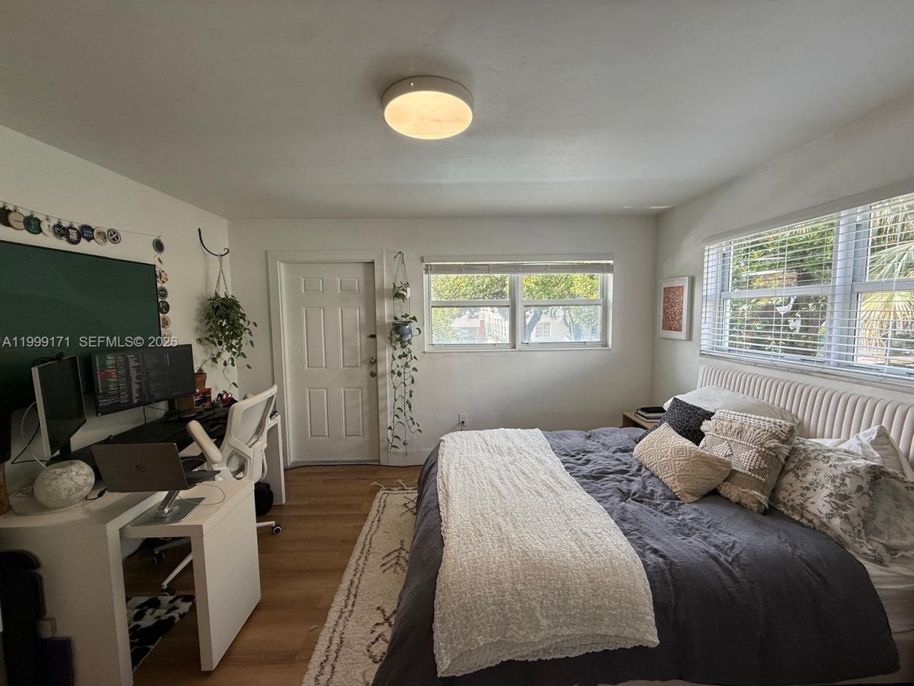 801 Meridian Ave, Unit 2D, Miami Beach, FL 33139 Photo