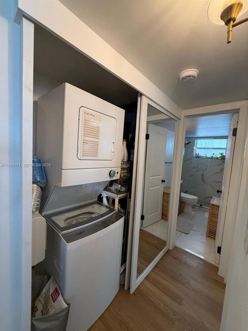 801 Meridian Ave, Unit 2D, Miami Beach, FL 33139 Photo