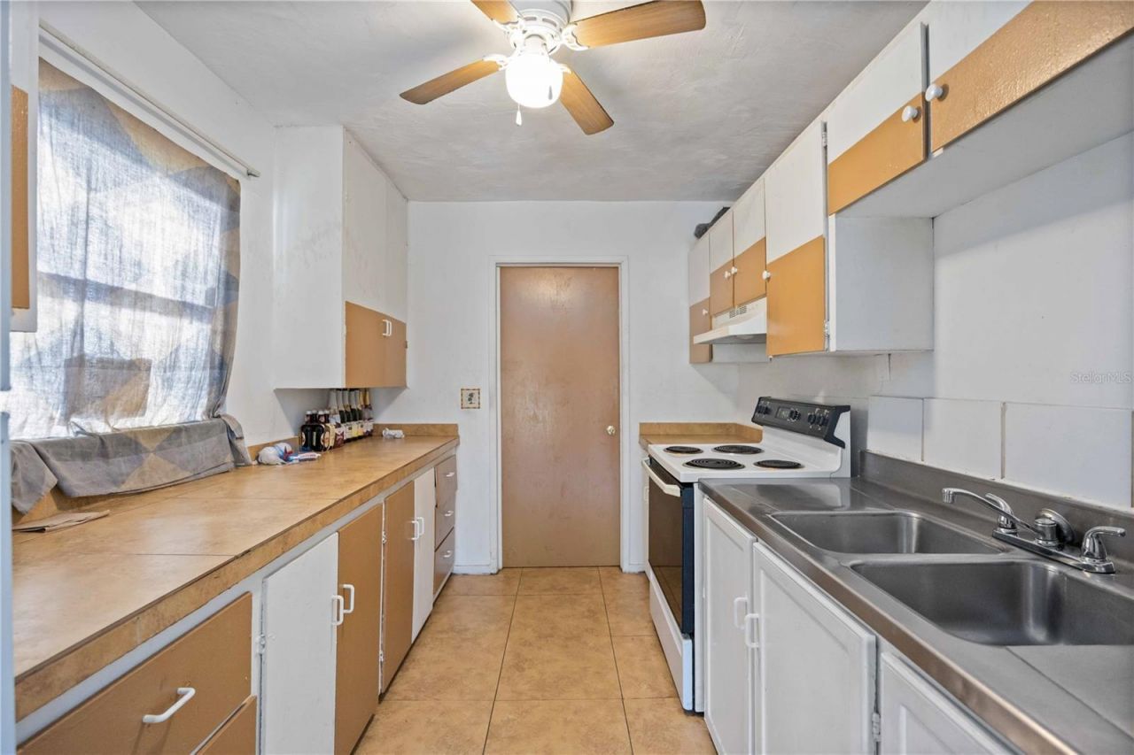 902 27th Street E, Bradenton, FL 34208 Photo