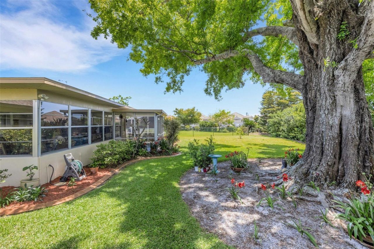 1518 70th Street W, Bradenton, FL 34209 Photo