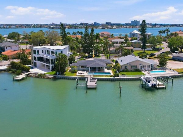 7172 S SHORE DRIVE S, ST PETERSBURG, FL 33707