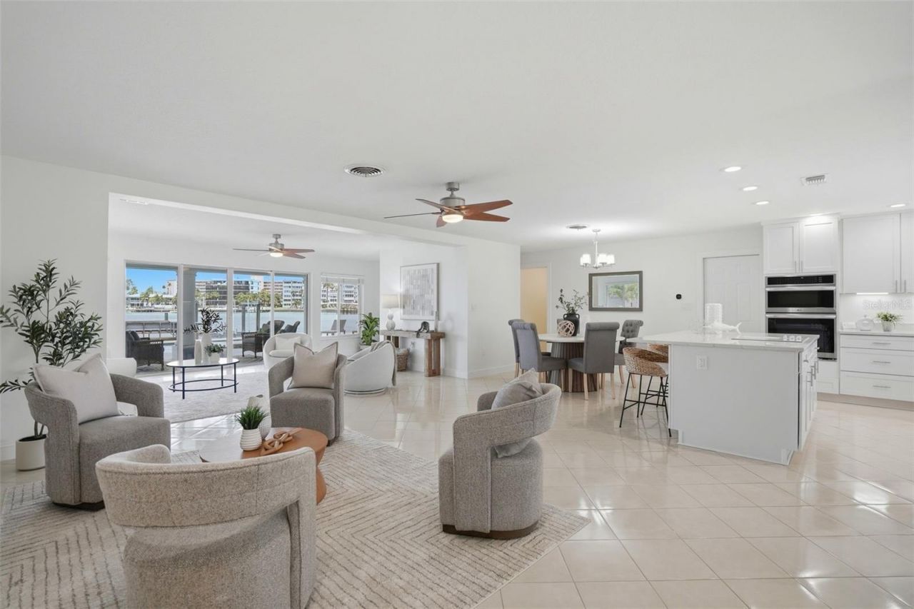 7172 S Shore Drive S, Saint Petersburg, FL 33707 Photo