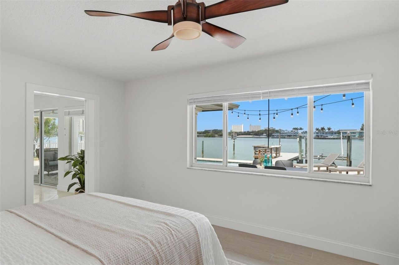 7172 S Shore Drive S, Saint Petersburg, FL 33707 Photo