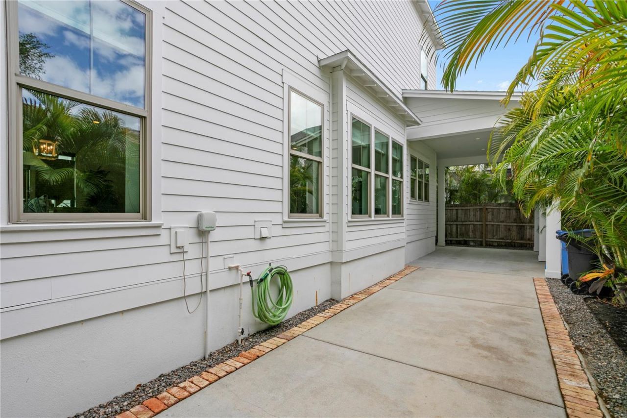1109 18th Avenue N, Saint Petersburg, FL 33704 Photo