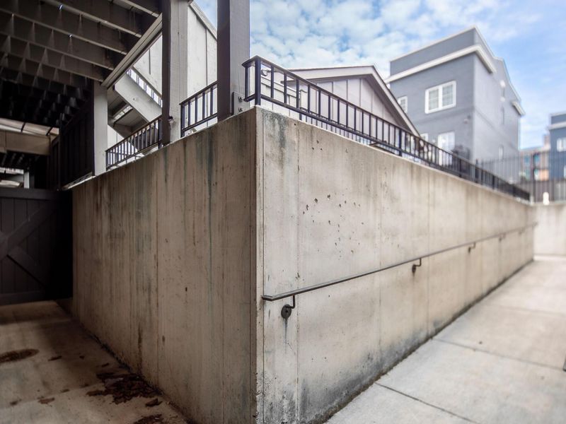 286 E Gay Street, Unit G36, Columbus, OH 43215 Photo 28