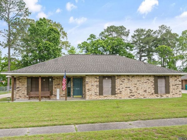 3615 Cherry St, Zachary, LA 70791