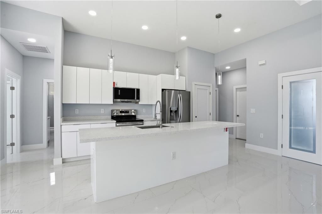 431 Palmyra Ave, Lehigh Acres, FL 33974 Photo