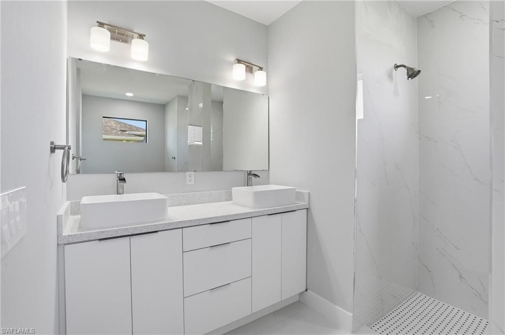 431 Palmyra Ave, Lehigh Acres, FL 33974 Photo