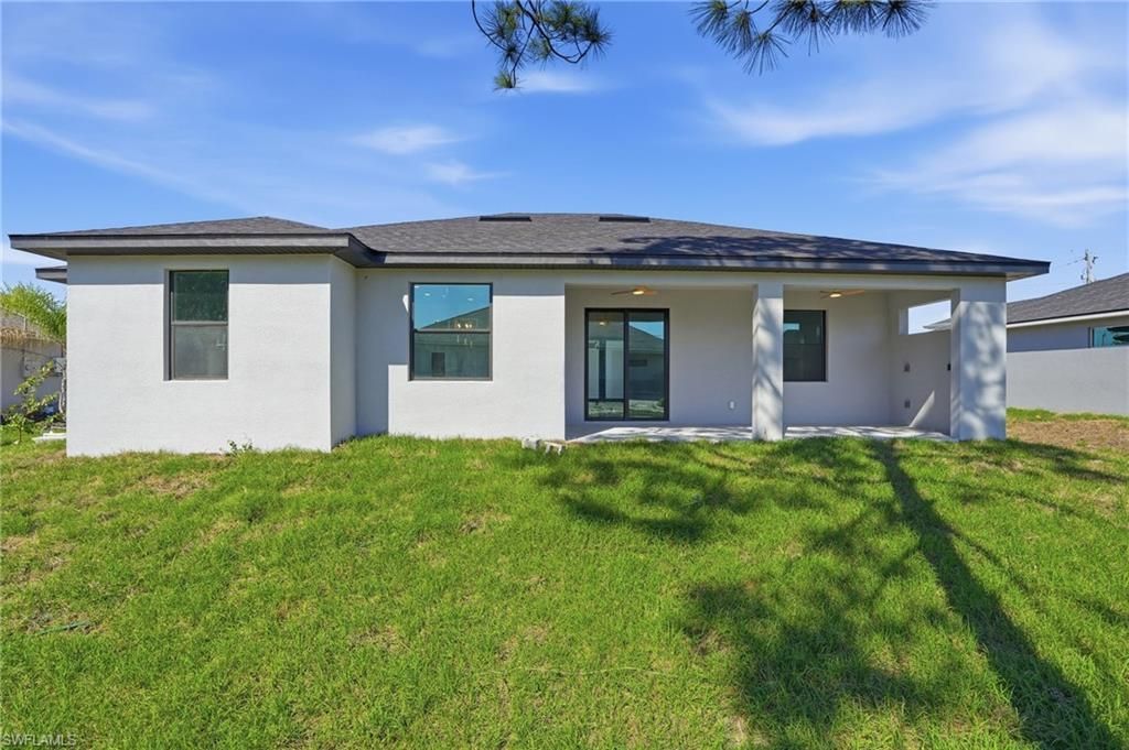 431 Palmyra Ave, Lehigh Acres, FL 33974 Photo