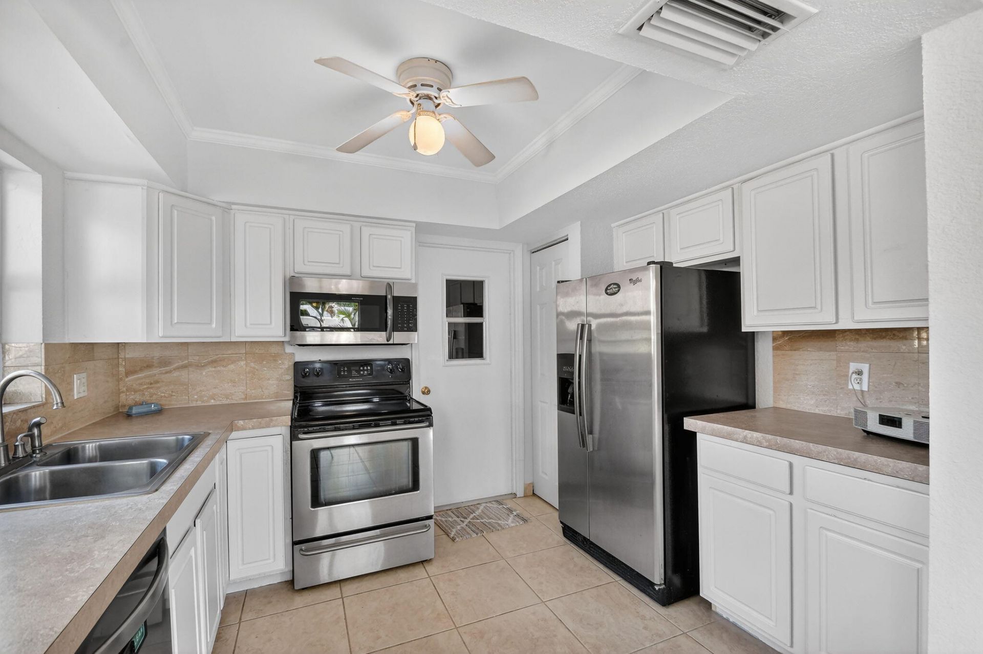 1037 SW 27th Avenue, Boynton Beach, FL 33426 Photo