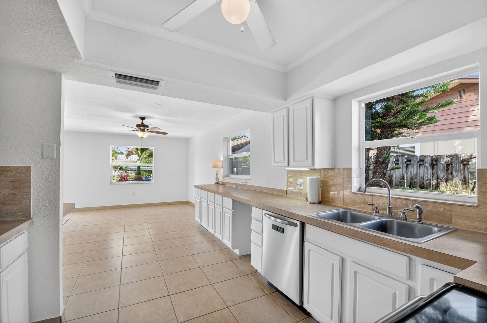 1037 SW 27th Avenue, Boynton Beach, FL 33426 Photo