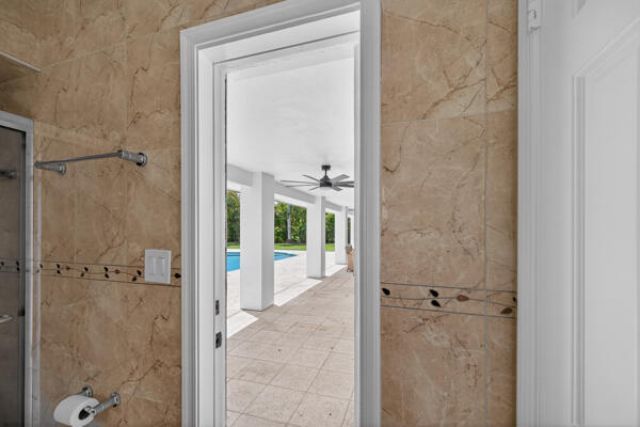 5510 W Castlegate Avenue, Davie, FL 33331 Photo