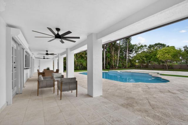 5510 W Castlegate Avenue, Davie, FL 33331 Photo