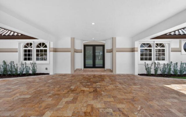 5510 W Castlegate Avenue, Davie, FL 33331 Photo