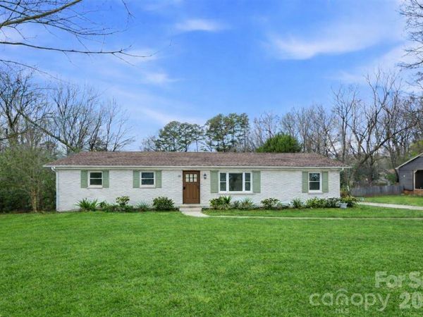 3029 Cresthill Drive , Charlotte, NC 28212