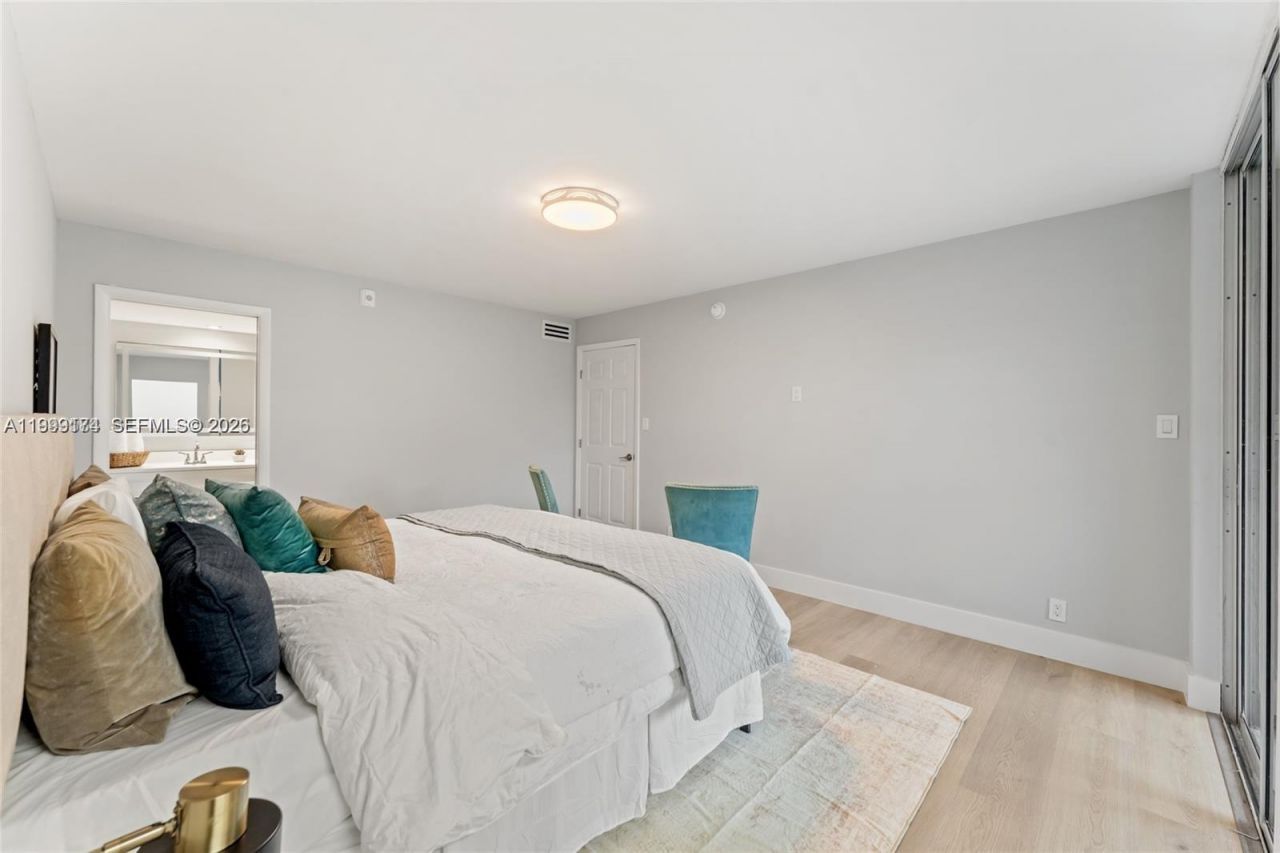 3141 NW 47th Ter, Unit 121, Lauderdale Lakes, FL 33319 Photo