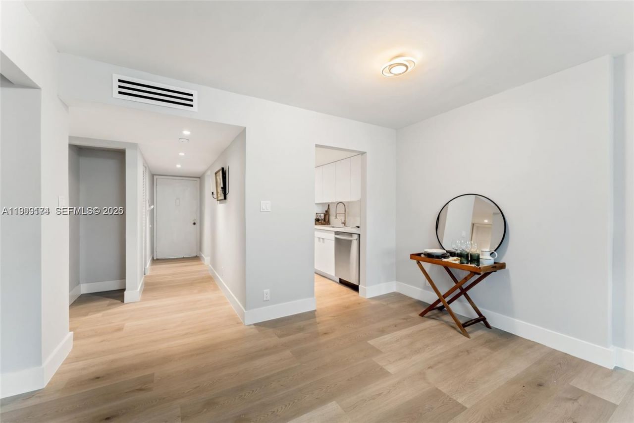 3141 NW 47th Ter, Unit 121, Lauderdale Lakes, FL 33319 Photo