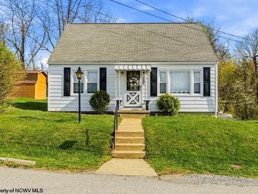 110 E Smith Street, Bridgeport, WV 26330