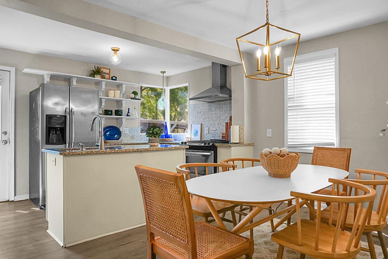 1010 Bradford Avenue Photo 11