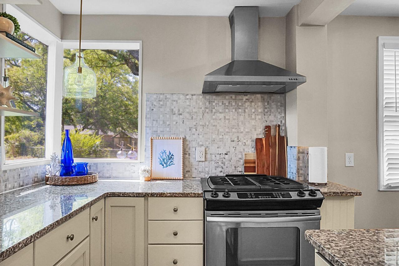 1010 Bradford Avenue Photo 15