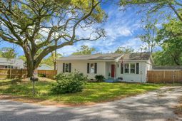 1010 Bradford Avenue photo 4