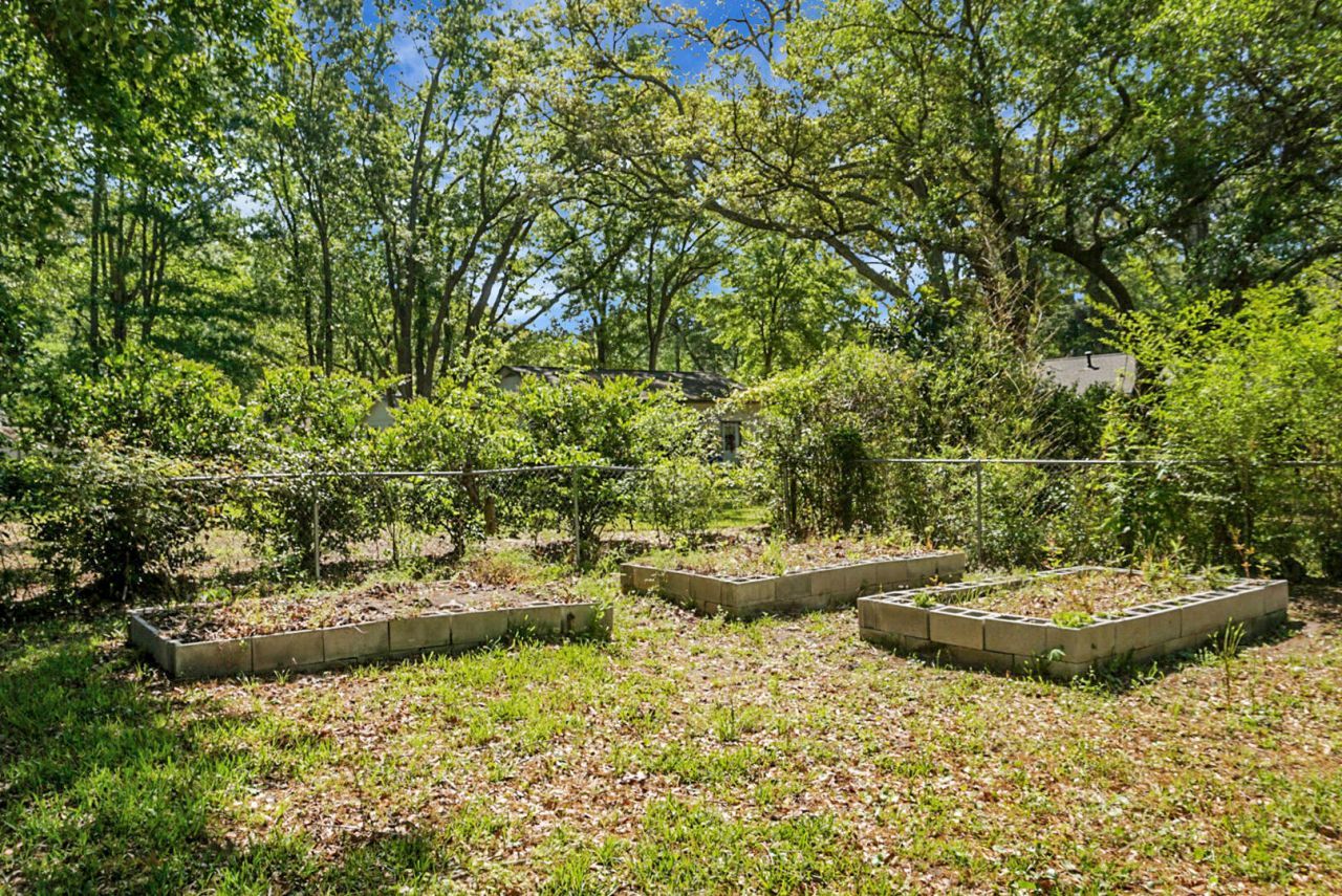 1010 Bradford Avenue Photo 42