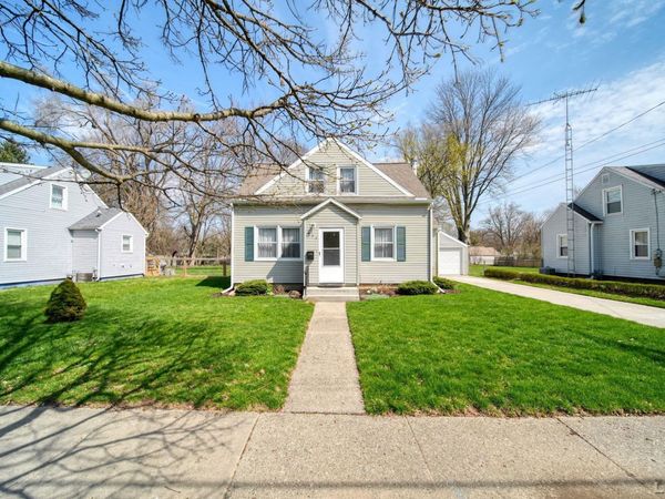 437 Oden , Adrian, MI 49221