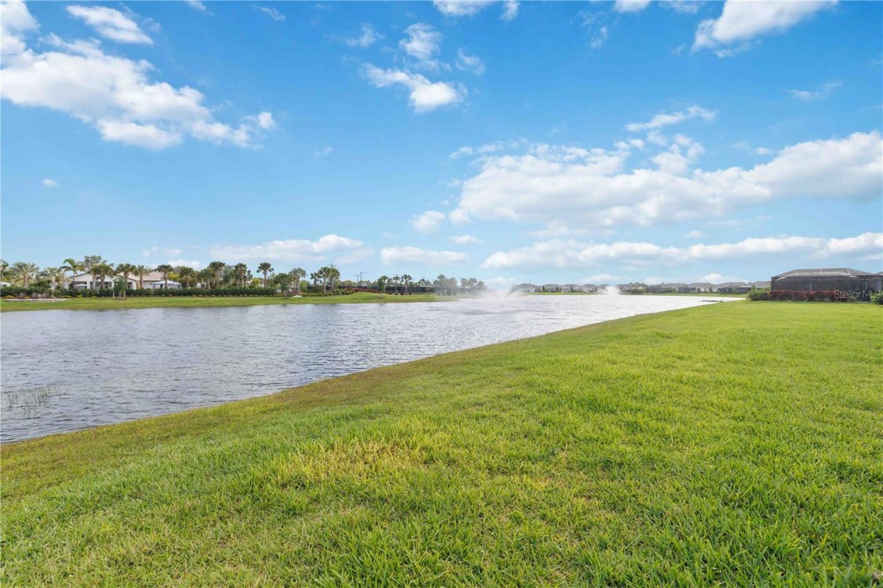 17817 Pastureland Avenue, Lakewood Ranch, FL 34211 Photo