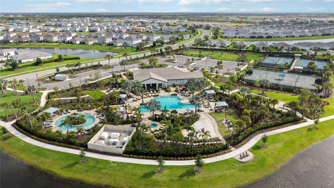 17817 Pastureland Avenue, Lakewood Ranch, FL 34211 Photo