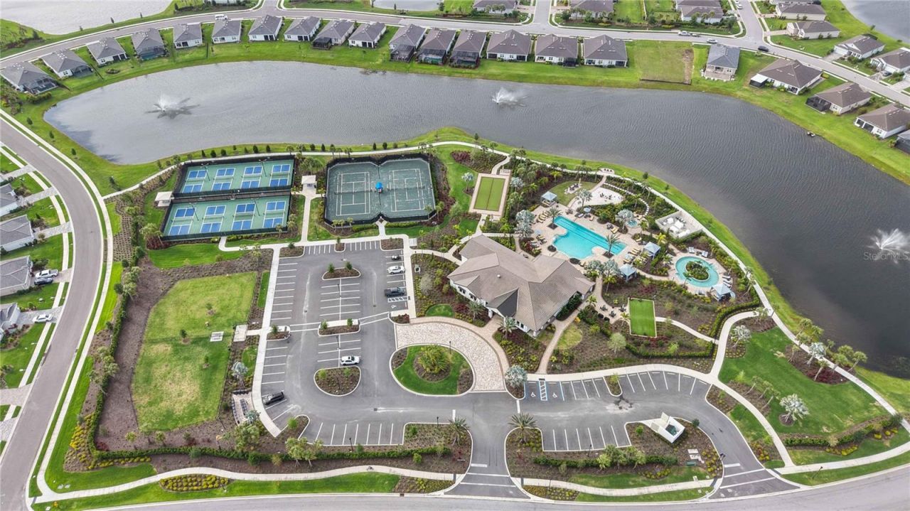 17817 Pastureland Avenue, Lakewood Ranch, FL 34211 Photo