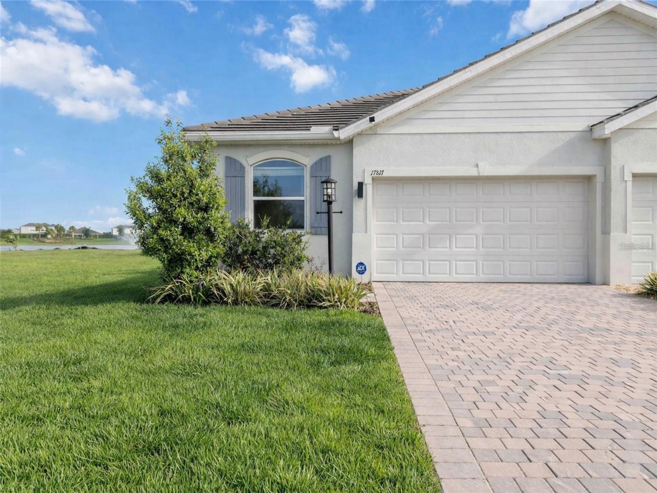 17817 Pastureland Avenue, Lakewood Ranch, FL 34211 Photo