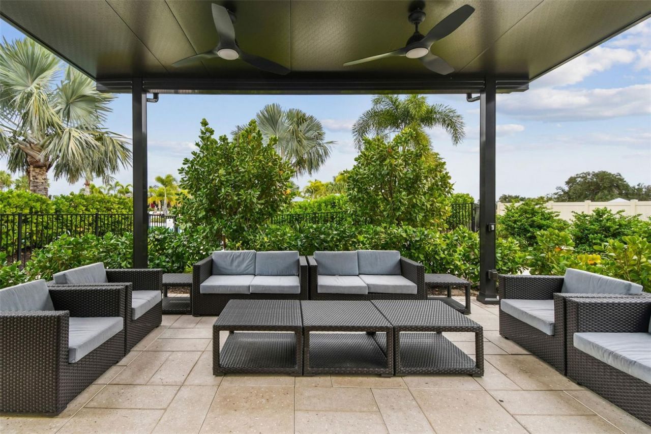 17817 Pastureland Avenue, Lakewood Ranch, FL 34211 Photo