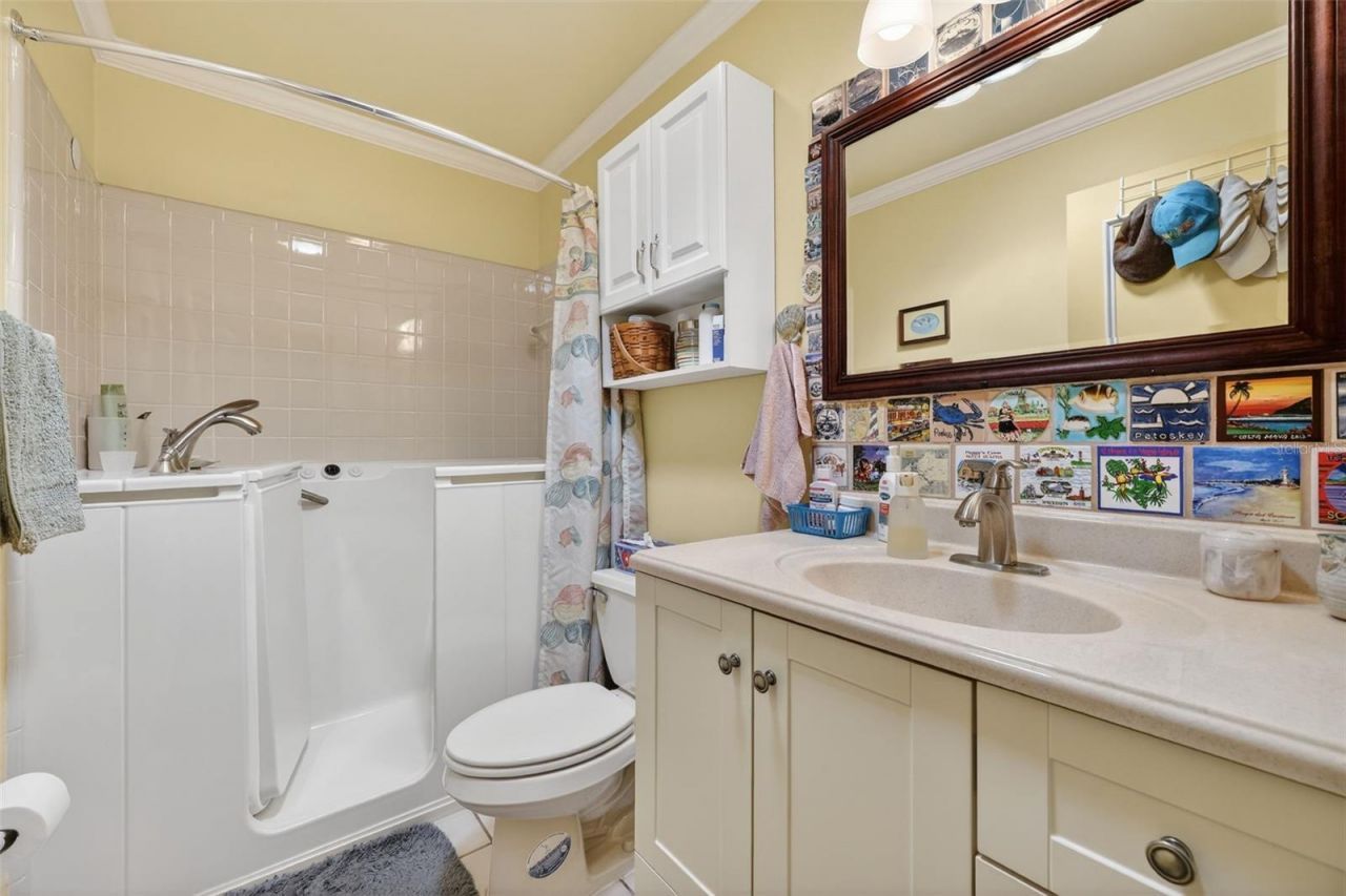 2322 Lancaster Drive , Sun City Center, FL 33573 Photo